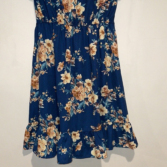 Dress XS EUC - Picture 11 of 15